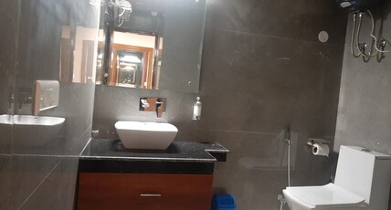Kishore Vatika Room Type - Premium Room Mountain View and Balcony(2)