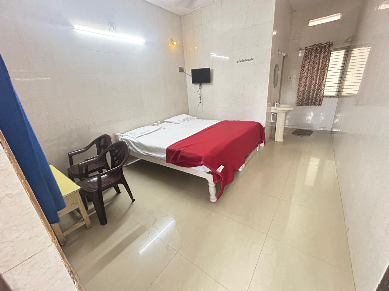 Hotel Patricia Residency - Tap to explore photos