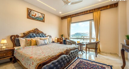 StayVista at The Sunset Residency Room Type - Premium Room
