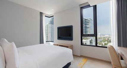 Staybridge Suites Bangkok Thonglor, an IHG hotel Room Type - 1 King 1 Bedroom Corner Suite High Floor Staybridge Suites Bangkok Thonglor, an IHG hotel Room Type - 1 King 1 Bedroom Corner Suite High Floor