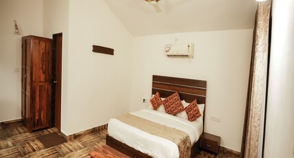 7 TIGERS RESORT RIVERSIDE Room Type - LUXURY COTTAGE