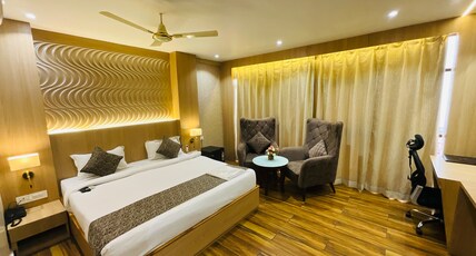 Hotel J K Palace Room Type - ROYAL ROOM