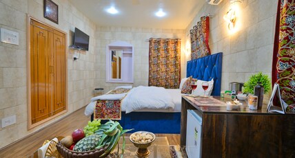 The Aubiz Villa - 2mins Walk to Dal Lake Room Type - The Heritage Deluxe