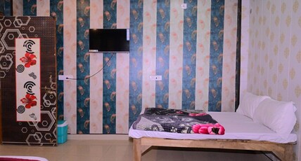 my property is located on near Ram temple 250mtr h Room Type - Bedroom 3
