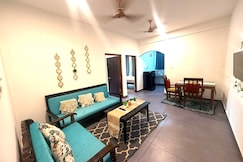 Photos of The TURQUOIISE House..