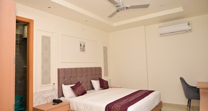 99MILESTONEE HOTEL SIRSA Room Type - Super Deluxe