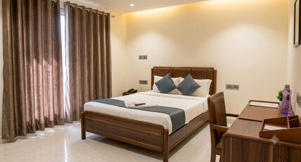 HOTEL SILVER SUITS Room Type - Bedroom 6
