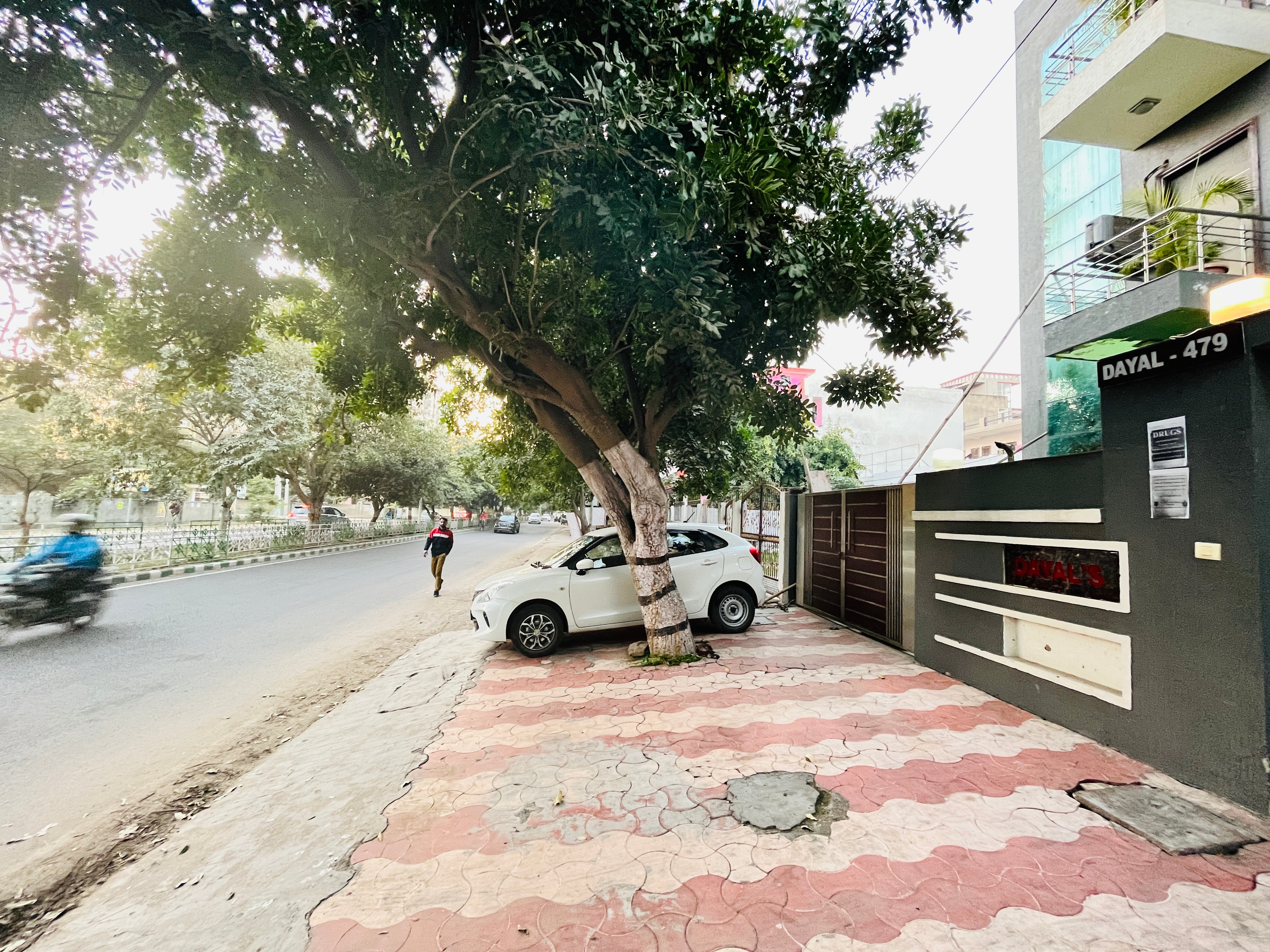 Hotel Dayal Regency near IMT Chowk Manesar - Tap to explore photos