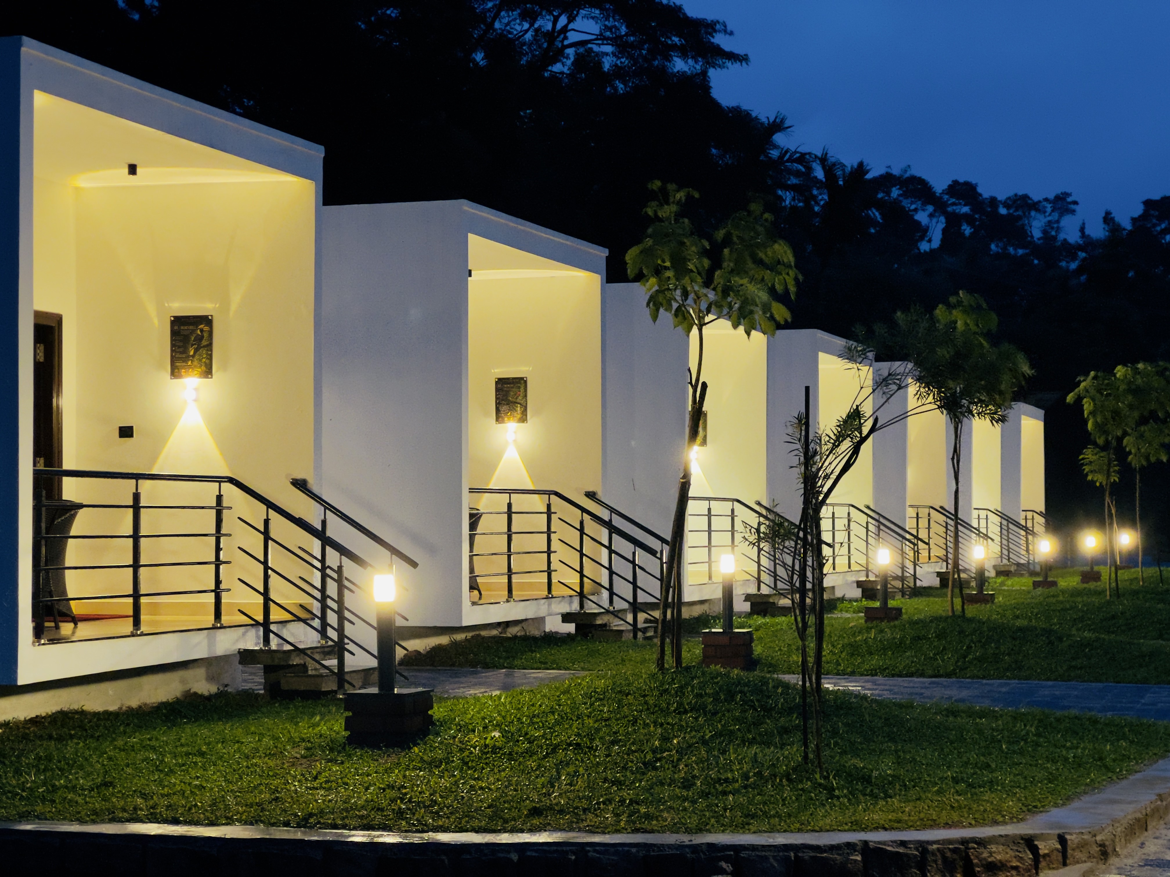 Jungle Lake Resort - Sakleshpur - Tap to explore photos