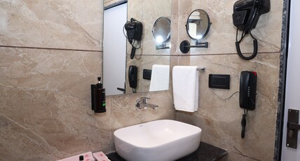 HOTEL LOTUS Room Type - Executive Twin Room