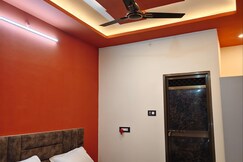 Shri raghunatham home stay