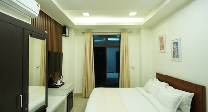 Quality Inn Room Type - Deluxe Suite Room