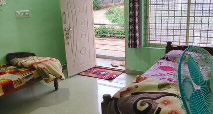 AKASH HOMESTAY Room Type - Bedroom 5