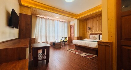 Udaan Tashi Gakhil Resort, Lachung Room Type - Premium View Room with Balcony
