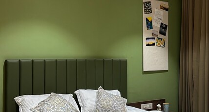 Hued A Boutique Stay Room Type - Studio room with Balcony