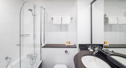 Holiday Inn PETERBOROUGH - WEST Room Type - 2 Single Beds Standard