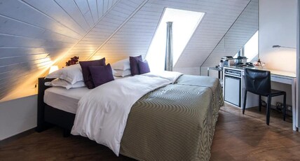 Central Plaza Hotel Room Type - Twin Room