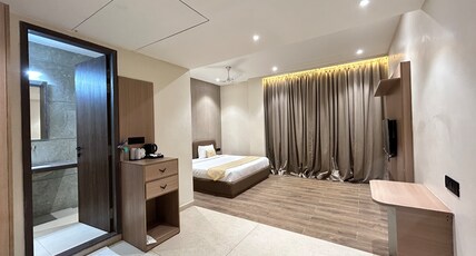 Hotel Kingsway Continental Room Type - Superior Room