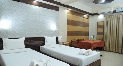 SONAR BANGLA MOTEL MIDWAY Room Type - AC Supreme Twin Bed