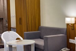 Address of Hotel Rishikesh Paradise - most selling property