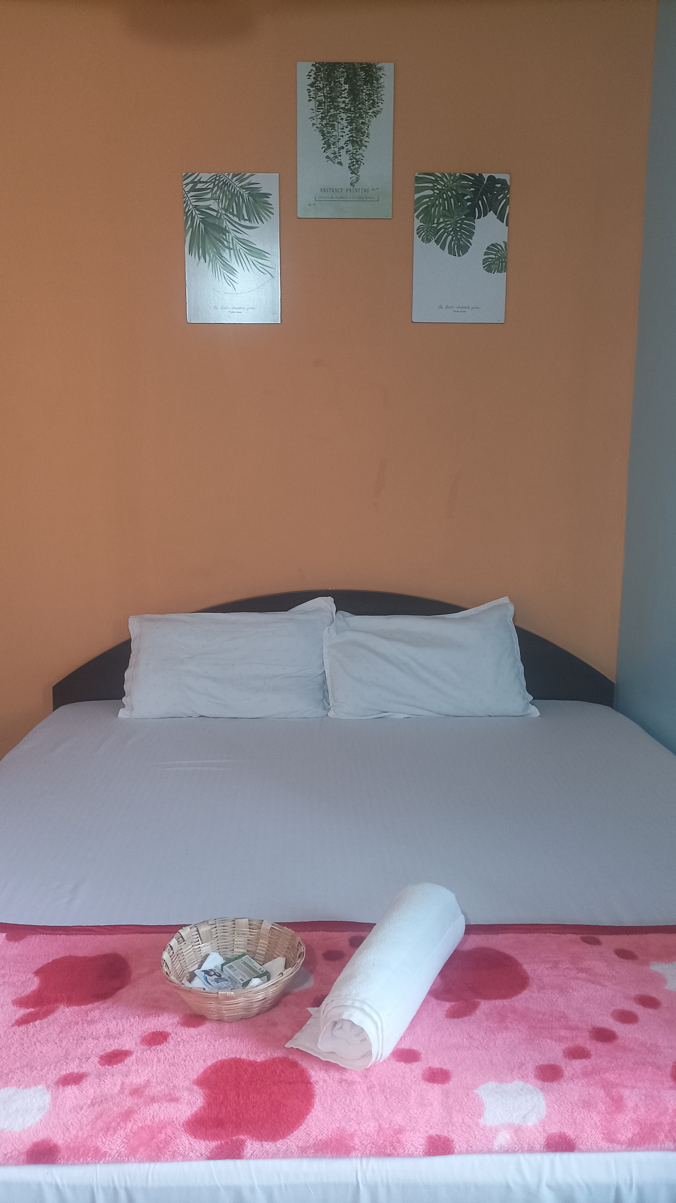 Varaha Homestay - Tap to explore photos