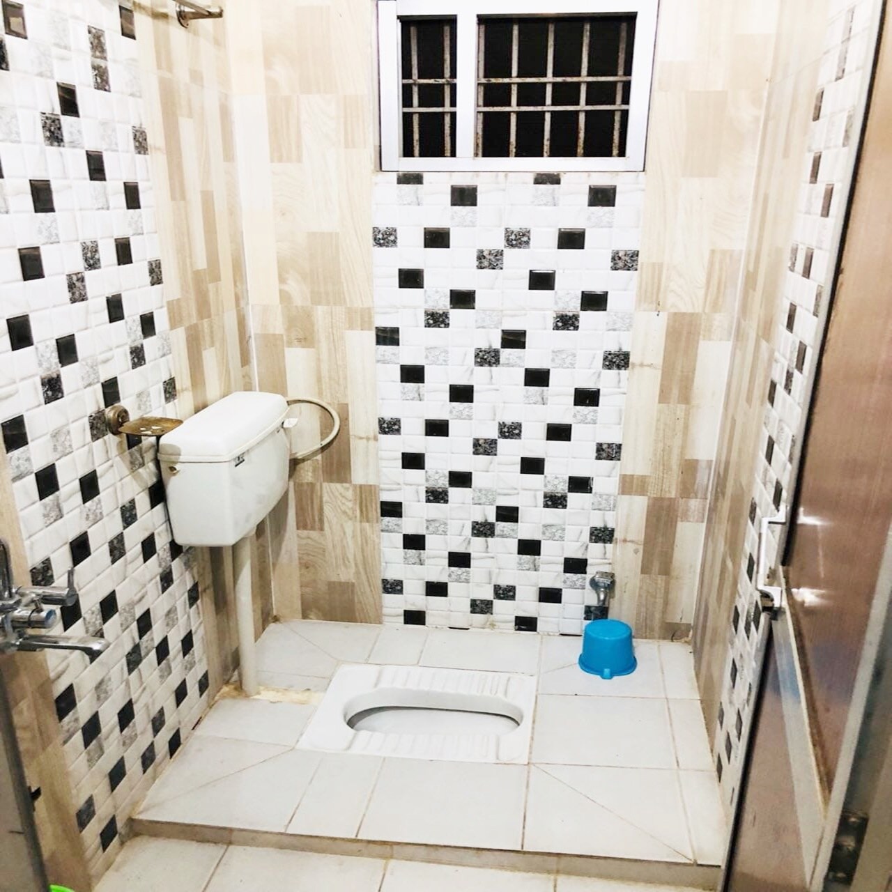 hotel gayatri and family restaurant - Tap to explore photos