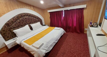 Hotel Outlook Room Type - Standard Room