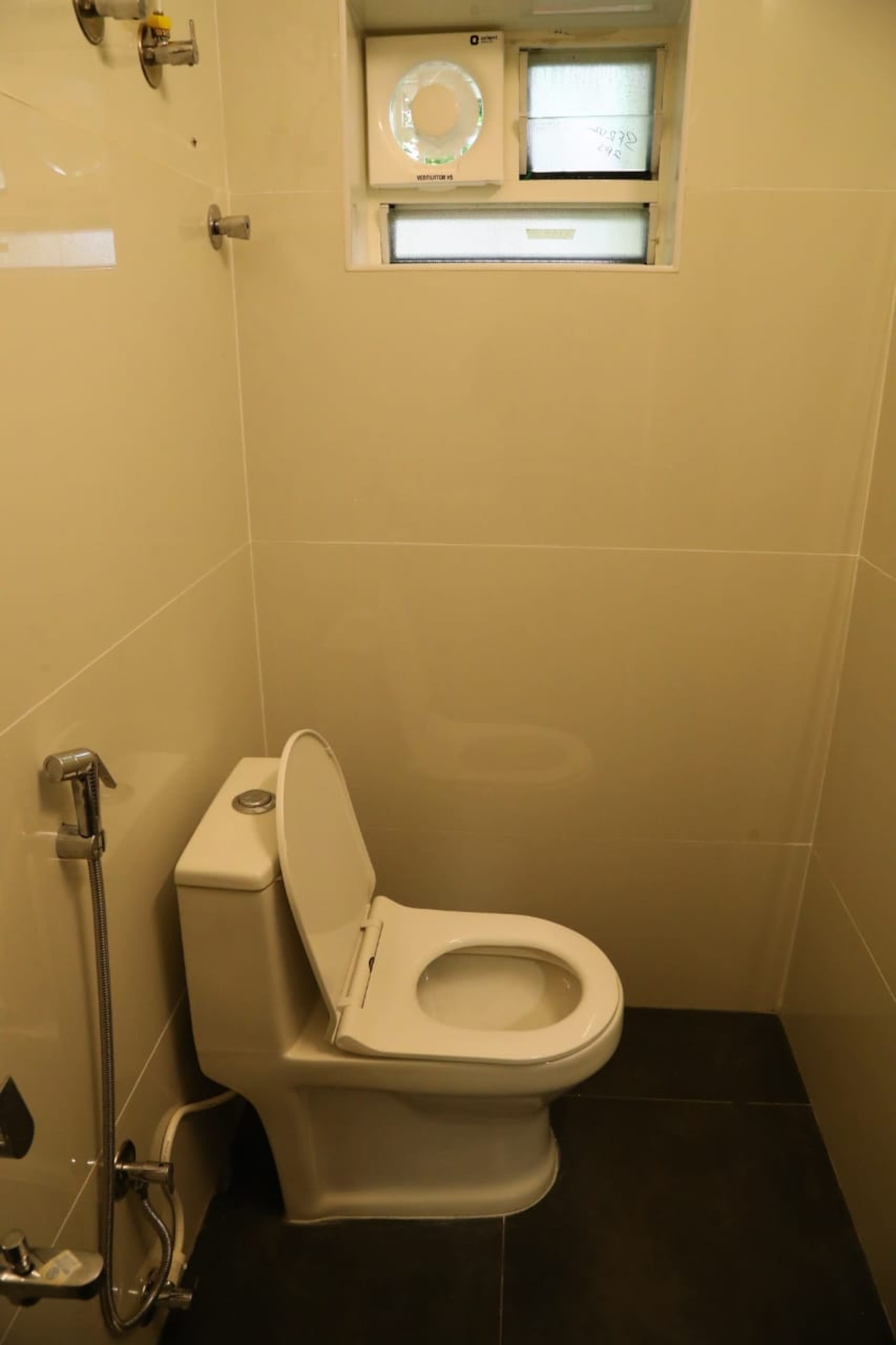 G3 Tulsi 1Bhk Studio Flat T Nagar Chennai - Tap to explore photos