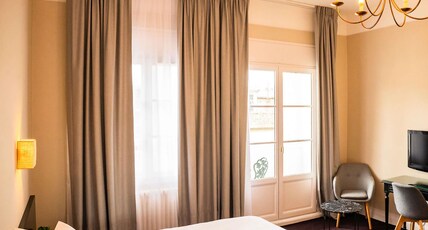 MERCURE BAYONNE CENTRE Room Type - Classic Room with 1 double bed