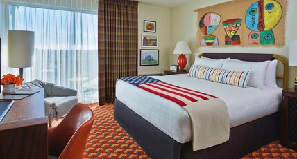 Graduate by Hilton Tempe Room Type - GRADUATE KING W  PATIO