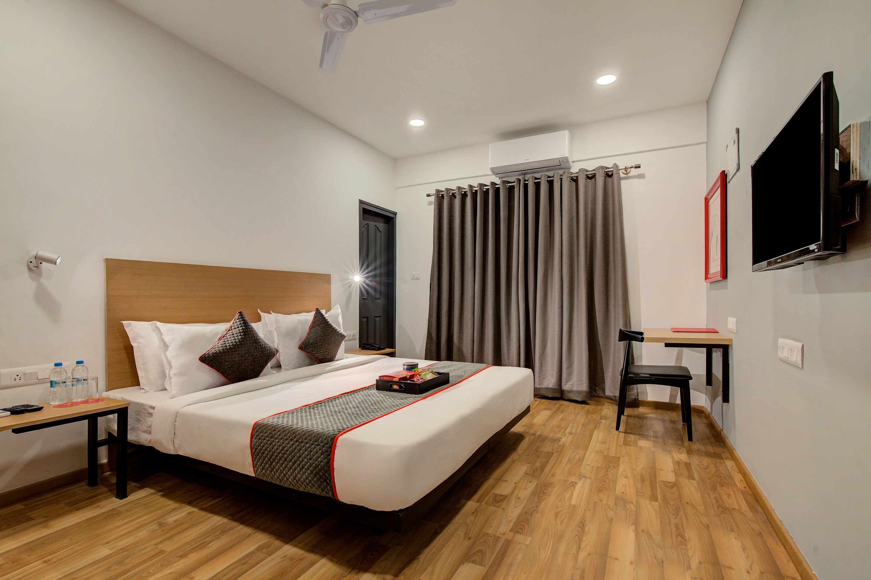 Townhouse Oak Hitec City Madhapur - Tap to explore photos