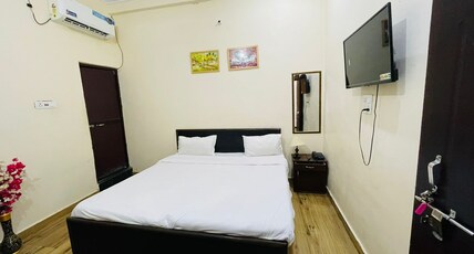 Hotel Haidri Inn Room Type - Deluxe Room