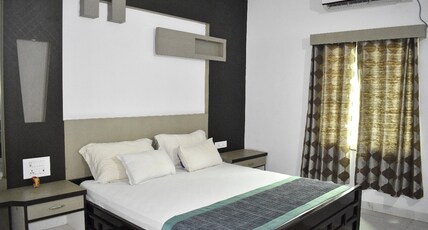 Mayur Hotel Room Type - SUIT ROOM