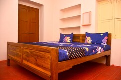 HOTEL R HOMESTAY