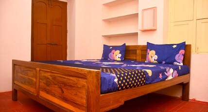 HOTEL R HOMESTAY Room Type - DOUBLE ROOM WITH AC