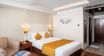 Cygnett Inn Paras Room Type - Club Room With Balcony