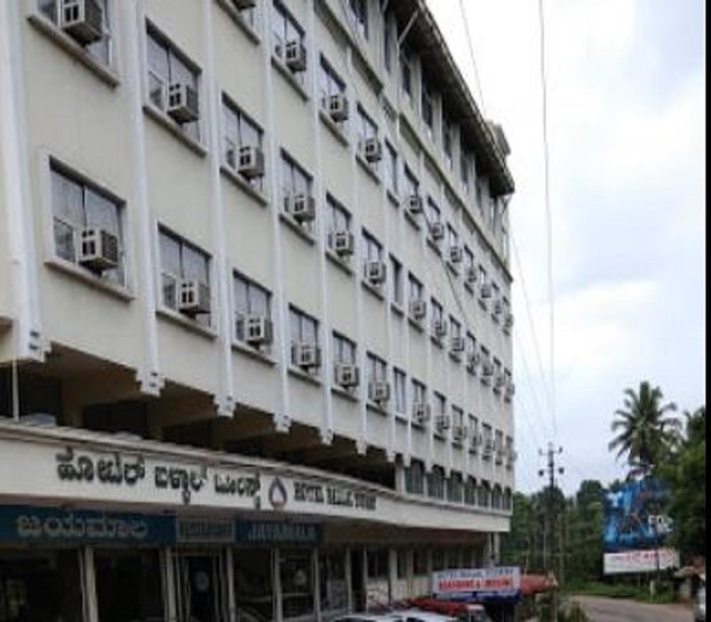Hotel Ballal Tourist - Tap to explore photos
