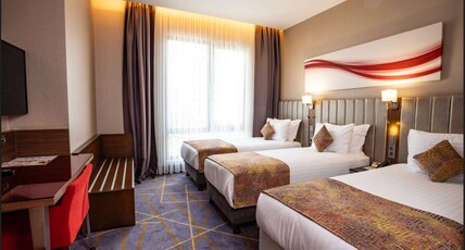 Ramada by Wyndham Istanbul Alibeykoy Room Type - 3 Single Beds, Smoking
