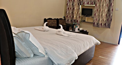 PRAKASH REGENCY Room Type - Super Deluxe Room
