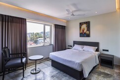 Ariya Nivaas - A Vegetarian Hotel