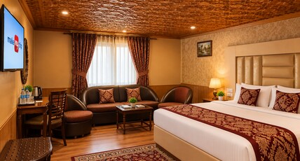 Royal Park Hotel Room Type - Super Deluxe Room Royal Park Hotel Room Type - Super Deluxe Room