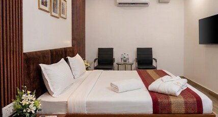 Hotel Sooryavanshi Room Type - Deluxe Room No.9