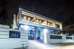 Raj Sea Front Beach Resort | Rooms & Kitchen