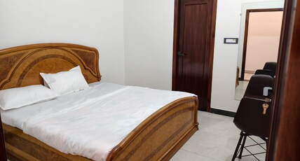 SAMRAT GUEST HOUSE Room Type - DELUXE AC ROOM