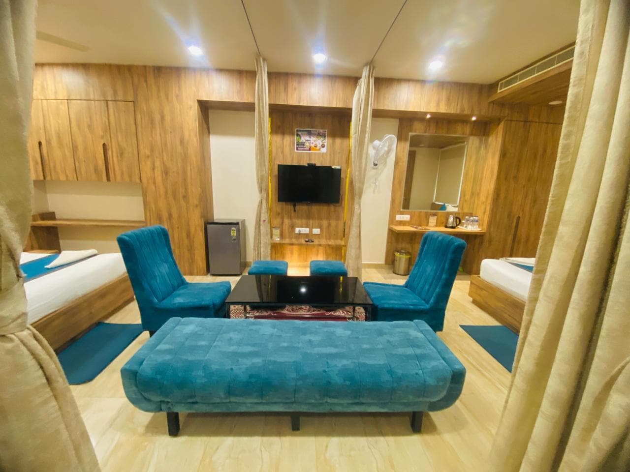 HOTEL SREE KUBERA GRAND - Tap to explore photos