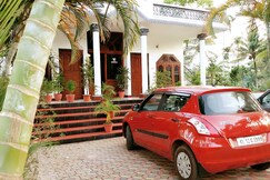 Karakkatt Holiday Home | Rooms & Caretaker