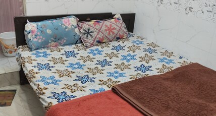 ORIENT LODGE Room Type - Bedroom 315