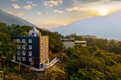 Address of Hotel Celestial Ganges