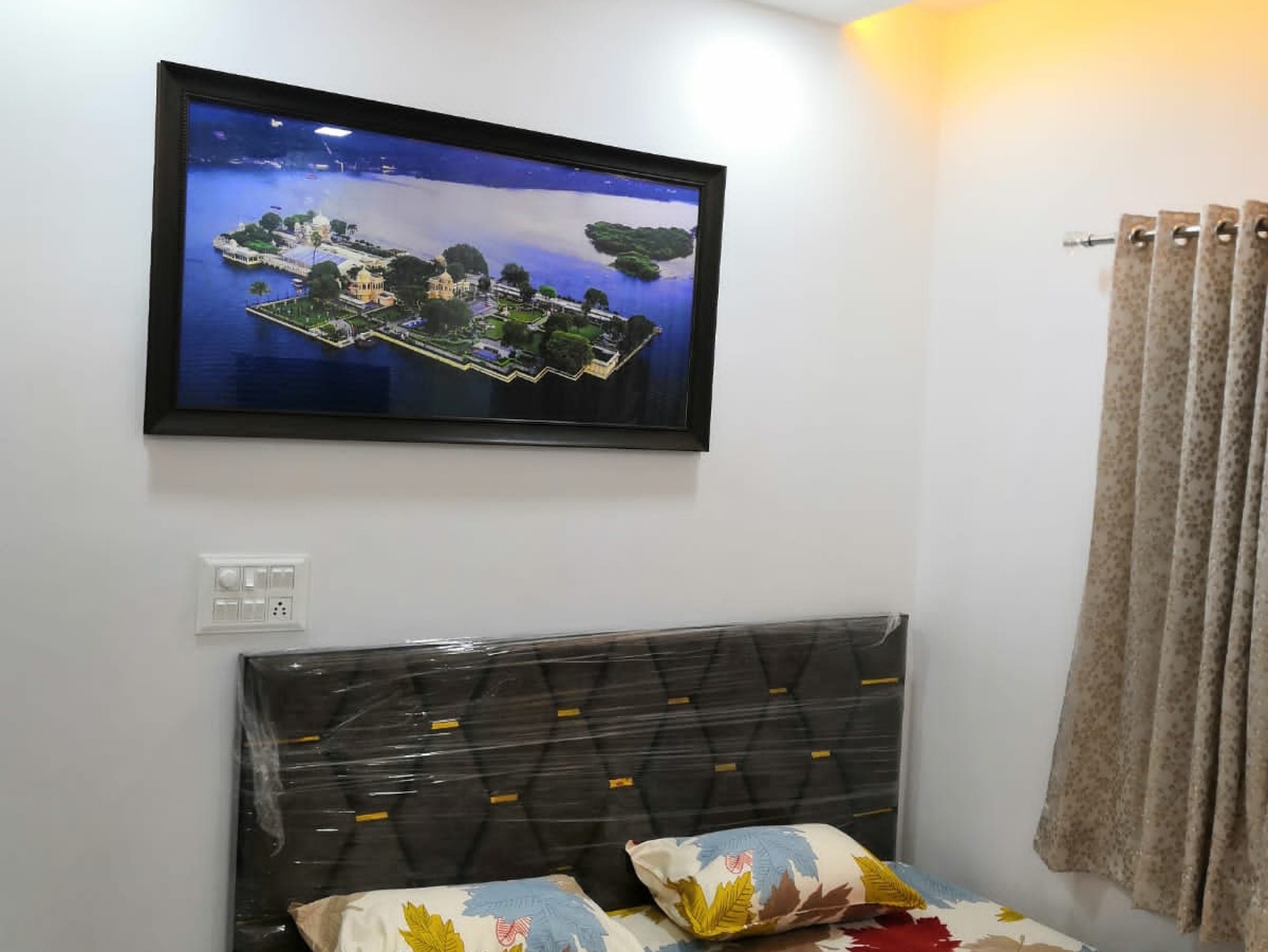 Hotel Diamond Palace - Tap to explore photos