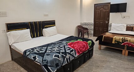 Shree Home Stay Room Type - Family Room